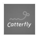 Logotipo de Catterfly sobre fondo oscuro con una línea curva que simula una mariposa estilizada.